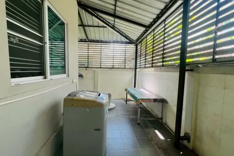 House in Chiang Mai, Thailand 3 bedrooms № 155232 - photo 12