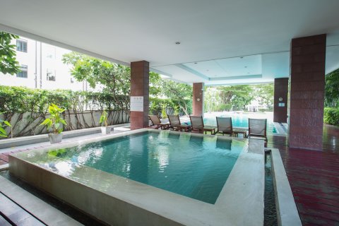 Дуплекс в Кхлонг Сане, Бангкок, Таиланд с 4 спальнями № 155235 - фото 19