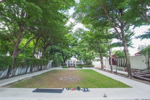 Дуплекс в Кхлонг Сане, Бангкок, Таиланд с 4 спальнями № 155235 - фото 20