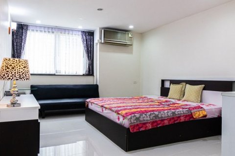 Кондоминиум с 3 спальнями в Клонг Тоэй, Бангкок, Таиланд № 155237 - фото 5