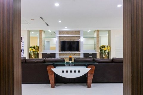 Кондоминиум с 3 спальнями в Клонг Тоэй, Бангкок, Таиланд № 155237 - фото 9