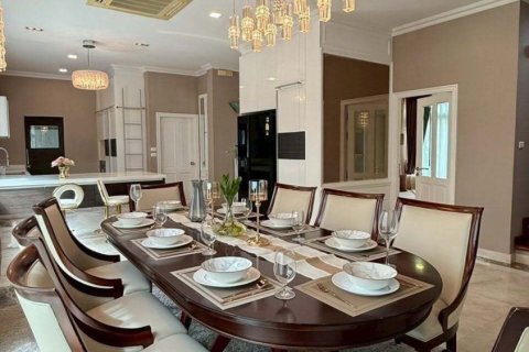 Дом в Самутпракане, Таиланд с 5 спальнями № 156392 - фото 9