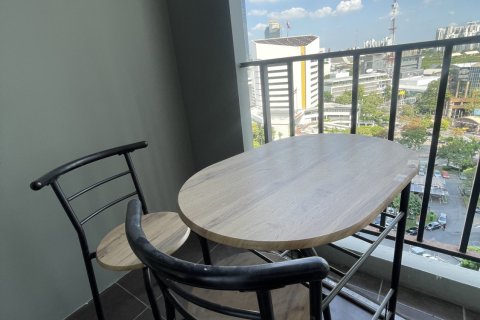Condo in Huai Khwang, Bangkok, Thailand, 3 bedrooms  № 156394 - photo 23