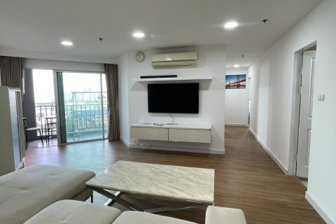 Condo in Huai Khwang, Bangkok, Thailand, 3 bedrooms  № 156394 - photo 2