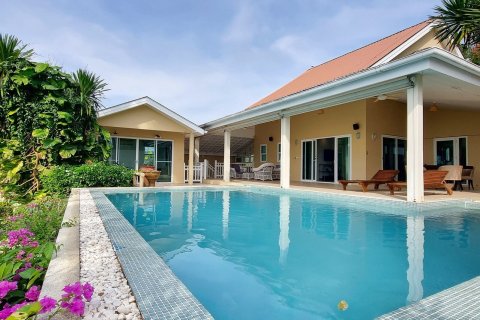 Villa in Phuket, Thailand 4 bedrooms № 156396 - photo 21