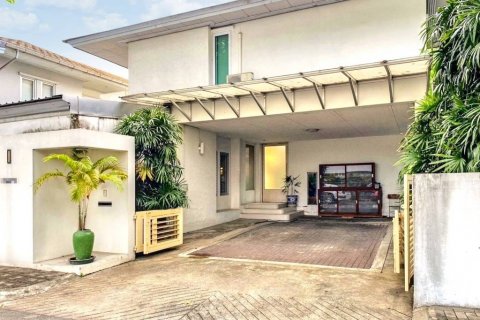 House in Wang Thonglang, Bangkok, Thailand 3 bedrooms № 119298 - photo 2