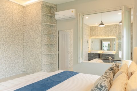 Villa in Hua Hin, Thailand 5 Schlafzimmer № 221785 - Foto 14
