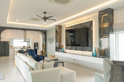 Villa in Hua Hin, Thailand 5 Schlafzimmer № 221785 - Foto 11