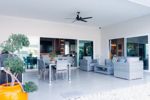 Villa in Hua Hin, Thailand 4 Schlafzimmer № 221784 - Foto 12