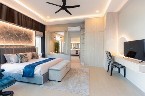 Villa in Hua Hin, Thailand 4 Schlafzimmer № 221784 - Foto 24