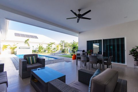 Villa in Hua Hin, Thailand 4 Schlafzimmer № 221784 - Foto 15