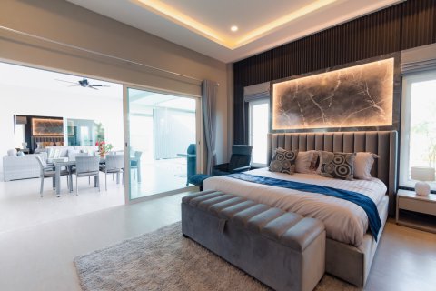 Villa in Hua Hin, Thailand 4 Schlafzimmer № 221784 - Foto 26