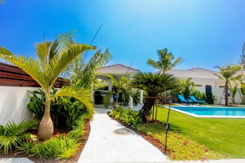 Villa in Hua Hin, Thailand 2 Schlafzimmer № 221782 - Foto 9