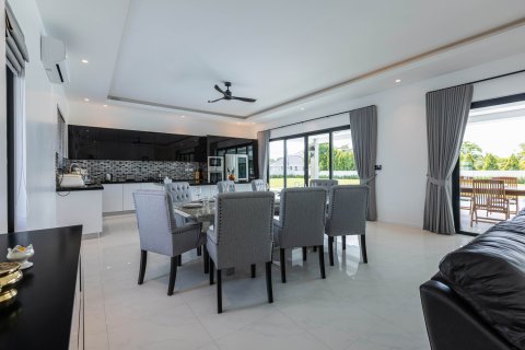 Villa in Hua Hin, Thailand 3 Schlafzimmer № 221779 - Foto 15