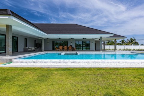 Villa in Hua Hin, Thailand 3 Schlafzimmer № 221779 - Foto 2
