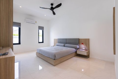 Villa in Hua Hin, Thailand 3 Schlafzimmer № 221779 - Foto 22