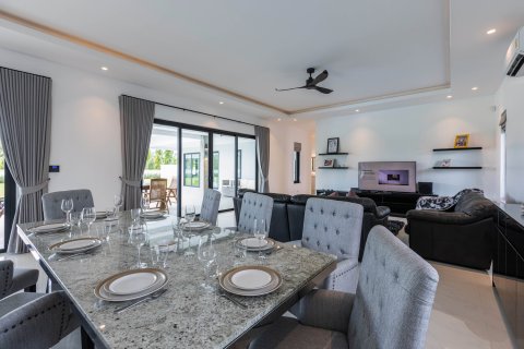 Villa in Hua Hin, Thailand 3 Schlafzimmer № 221779 - Foto 12