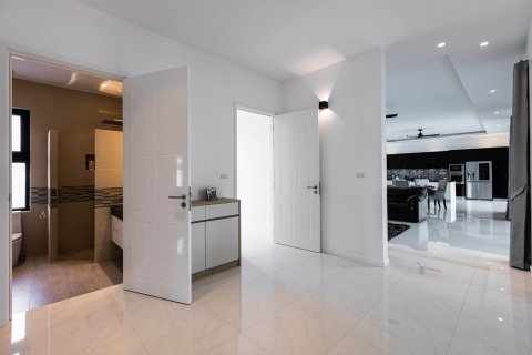 Villa in Hua Hin, Thailand 3 Schlafzimmer № 221779 - Foto 19