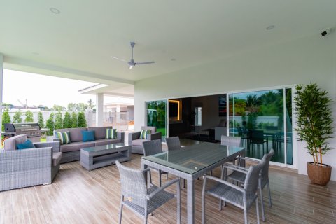 Villa in Hua Hin, Thailand 3 Schlafzimmer № 221783 - Foto 8