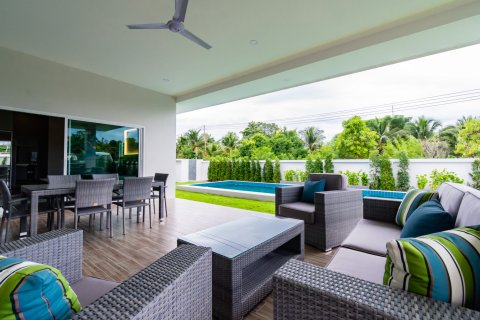 Villa in Hua Hin, Thailand 3 Schlafzimmer № 221783 - Foto 6