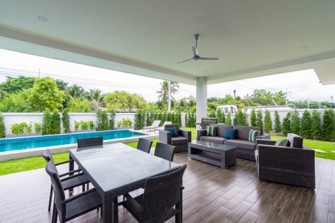 Villa in Hua Hin, Thailand 3 Schlafzimmer № 221783 - Foto 7