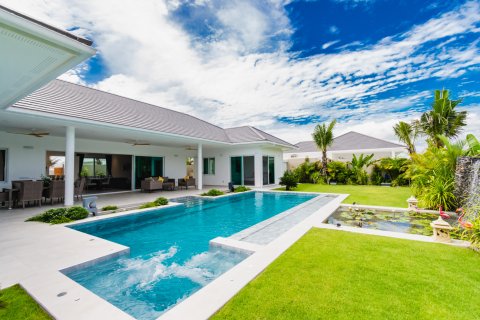 Villa in Hua Hin, Thailand 3 Schlafzimmer № 221781 - Foto 3