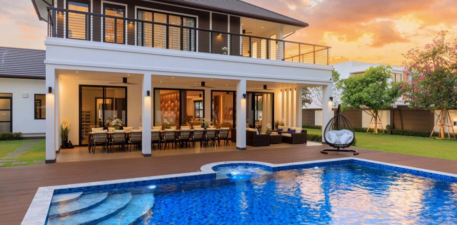 Villa à Chiang Mai, Thaïlande 5 chambres № 175538