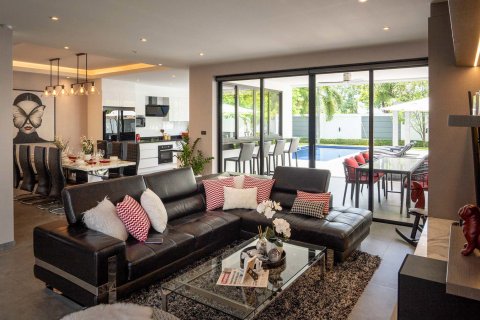 Villa à Chiang Mai, Thaïlande 4 chambres № 175540 - photo 4