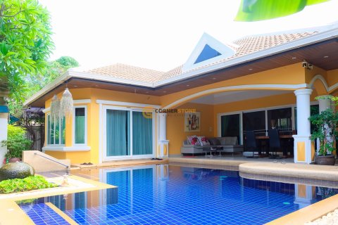 Studio on Jomtien Beach, Pattaya, Thailand № 182998 - photo 2
