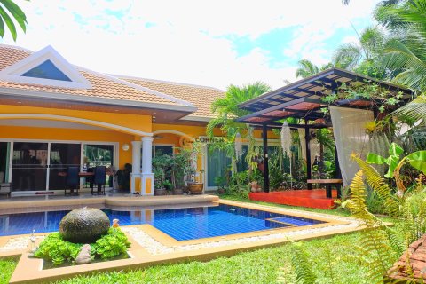 Studio on Jomtien Beach, Pattaya, Thailand № 182998 - photo 5