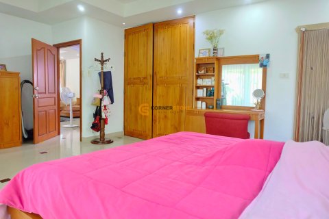 Studio on Jomtien Beach, Pattaya, Thailand № 182998 - photo 18