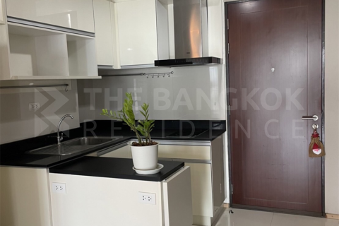 Condo in Bangkok, Thailand, 1 bedroom № 233181 - photo 2