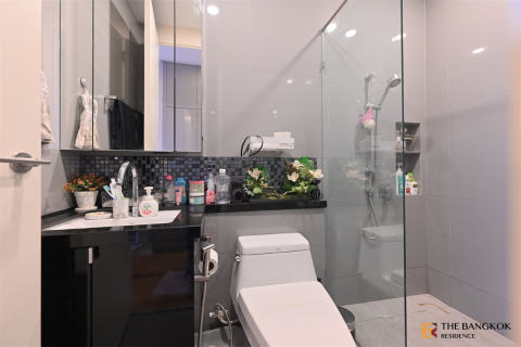 Condo in Bangkok, Thailand, 2 bedrooms № 233177 - photo 5