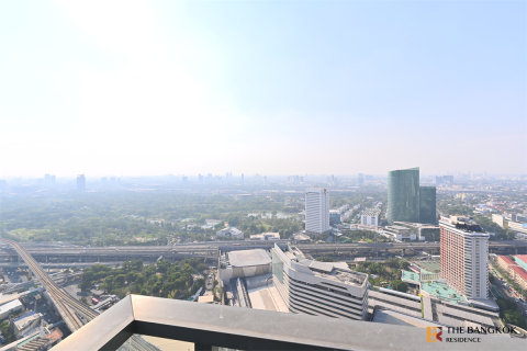 Condo in Bangkok, Thailand, 2 bedrooms № 233177 - photo 2