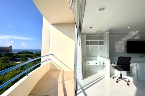 Студия в кондо в Паттайе, Таиланд № 147395 - фото 4