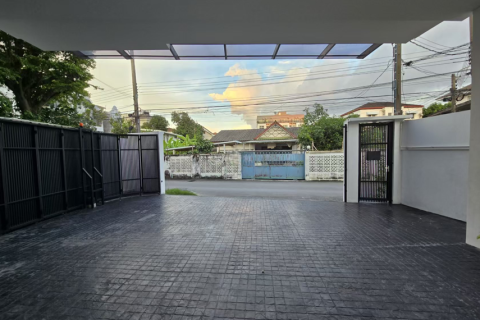 Вилла в Ваттхане, Бангкок, Таиланд с 4 спальнями  № 147396 - фото 8