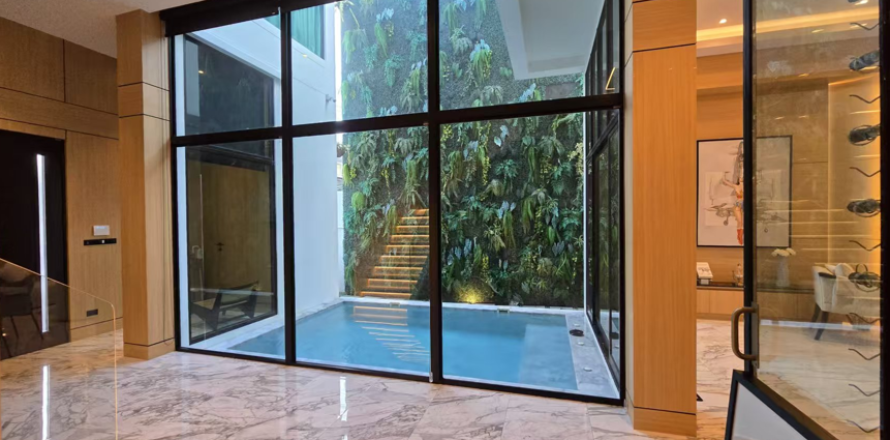 Вилла в Ваттхане, Бангкок, Таиланд с 4 спальнями  № 147396