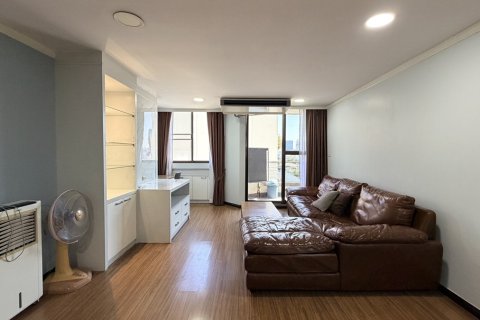 Condo in Watthana, Bangkok, Thailand, 2 bedrooms № 200707 - photo 23