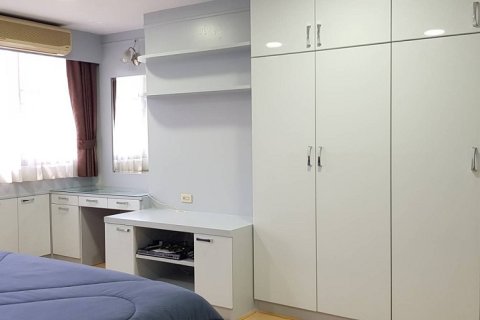 Condo in Watthana, Bangkok, Thailand, 2 bedrooms № 200707 - photo 10
