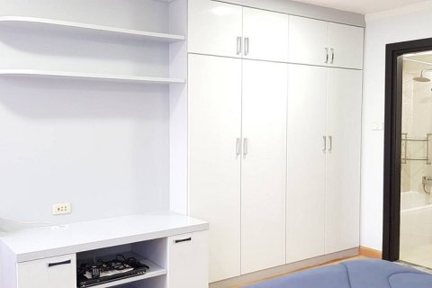 Condo in Watthana, Bangkok, Thailand, 2 bedrooms № 200707 - photo 12