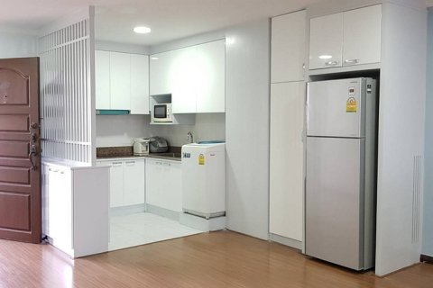 Condo in Watthana, Bangkok, Thailand, 2 bedrooms № 200707 - photo 16