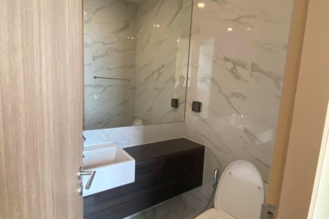 Studio dans le Condo à Watthana, Bangkok, Thaïlande  № 151560 - photo 4