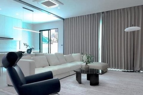 House in Pattaya, Thailand 5 bedrooms № 151561 - photo 2