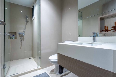 Condo in Watthana, Bangkok, Thailand, 2 bedrooms  № 139782 - photo 15