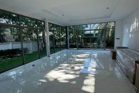 Haus in Samut Prakan, Thailand 5 Schlafzimmer № 218914 - Foto 5