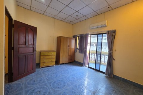 Commercial property in Pattaya, Thailand 220 sq.m. № 153776 - photo 8