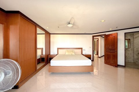 Кондоминиум с 3 спальнями в Паттайе, Таиланд № 153774 - фото 17