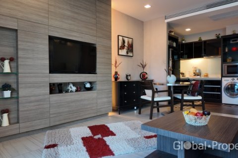 Condo in Pattaya, Thailand, 1 bedroom  № 198744 - photo 6