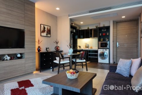 Condo in Pattaya, Thailand, 1 bedroom  № 198744 - photo 7
