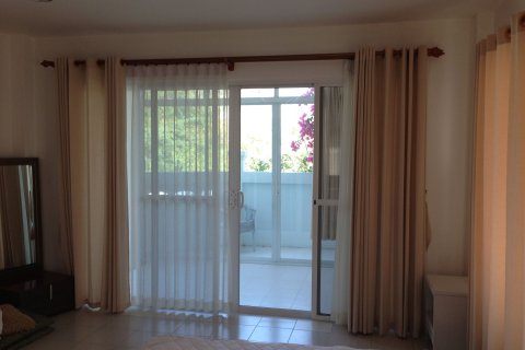 House in Hua Hin, Thailand 3 bedrooms № 155243 - photo 12